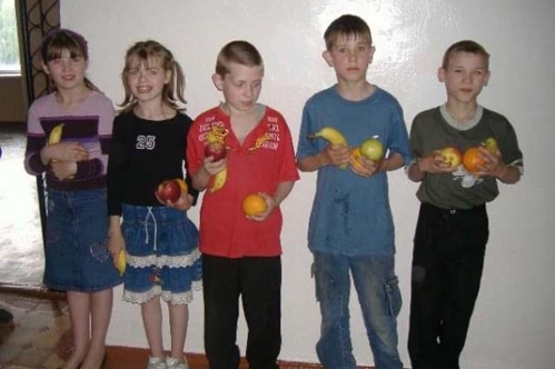 Bambini dell'orfanatrofio ucraino