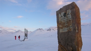 Ce ne siamo resi conto direttamente, qualche settimana fa, quando con due colleghi giornalisti siamo stati alle Svalbard, nel Circolo Polare Artico, per visitare la base di ricerca di Ny-Alesund e condividere qualche giorno di vita e di lavoro con i ricercatori della stazione Dirigibile Italia del Cnr.