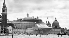venezia e navi foto di Berengo Gardin